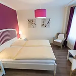 Heldt Dependance Hotel 2*